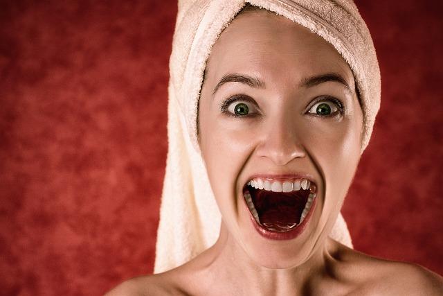 Choosing the Right Material for Sensitive Teeth